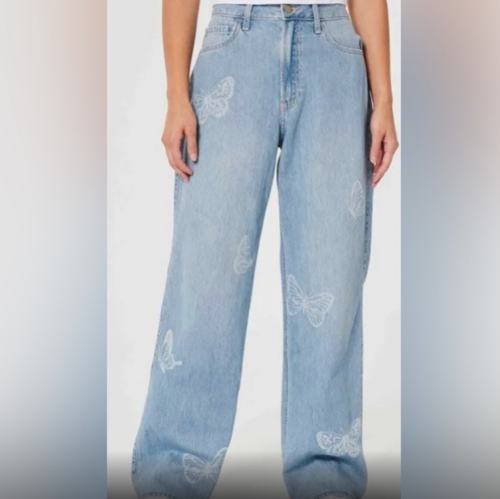 Light Blue Butterfly Embroidered Women's Jeans